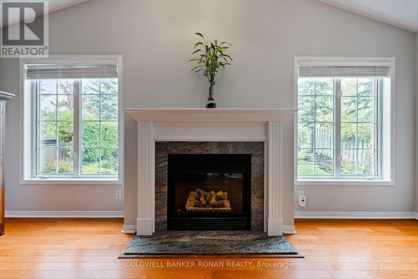 44 Baccarat Crescent, Brampton, Ontario  L7A 1K7 - Photo 24 - W12497814