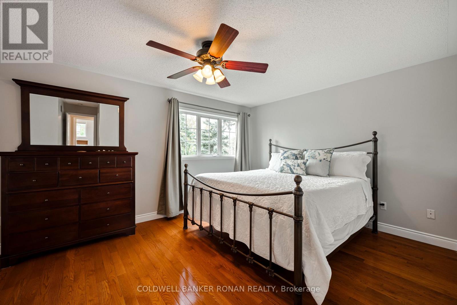 44 Baccarat Crescent, Brampton, Ontario  L7A 1K7 - Photo 33 - W12497814