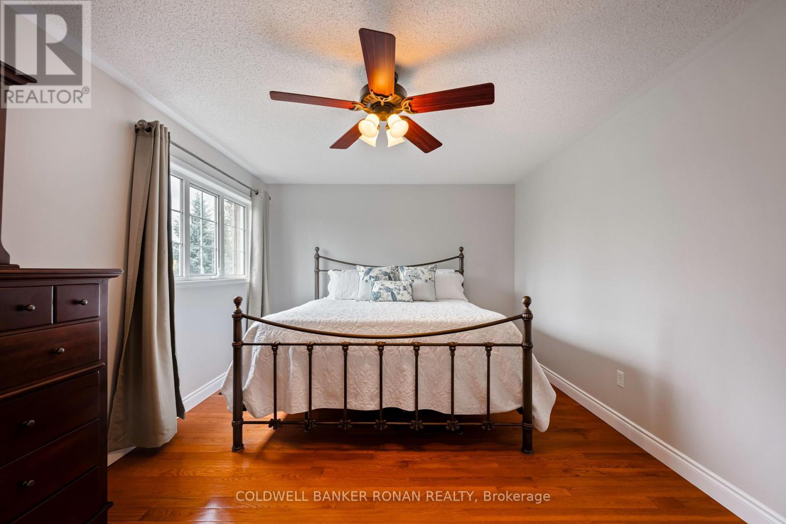 44 Baccarat Crescent, Brampton, Ontario  L7A 1K7 - Photo 34 - W12497814