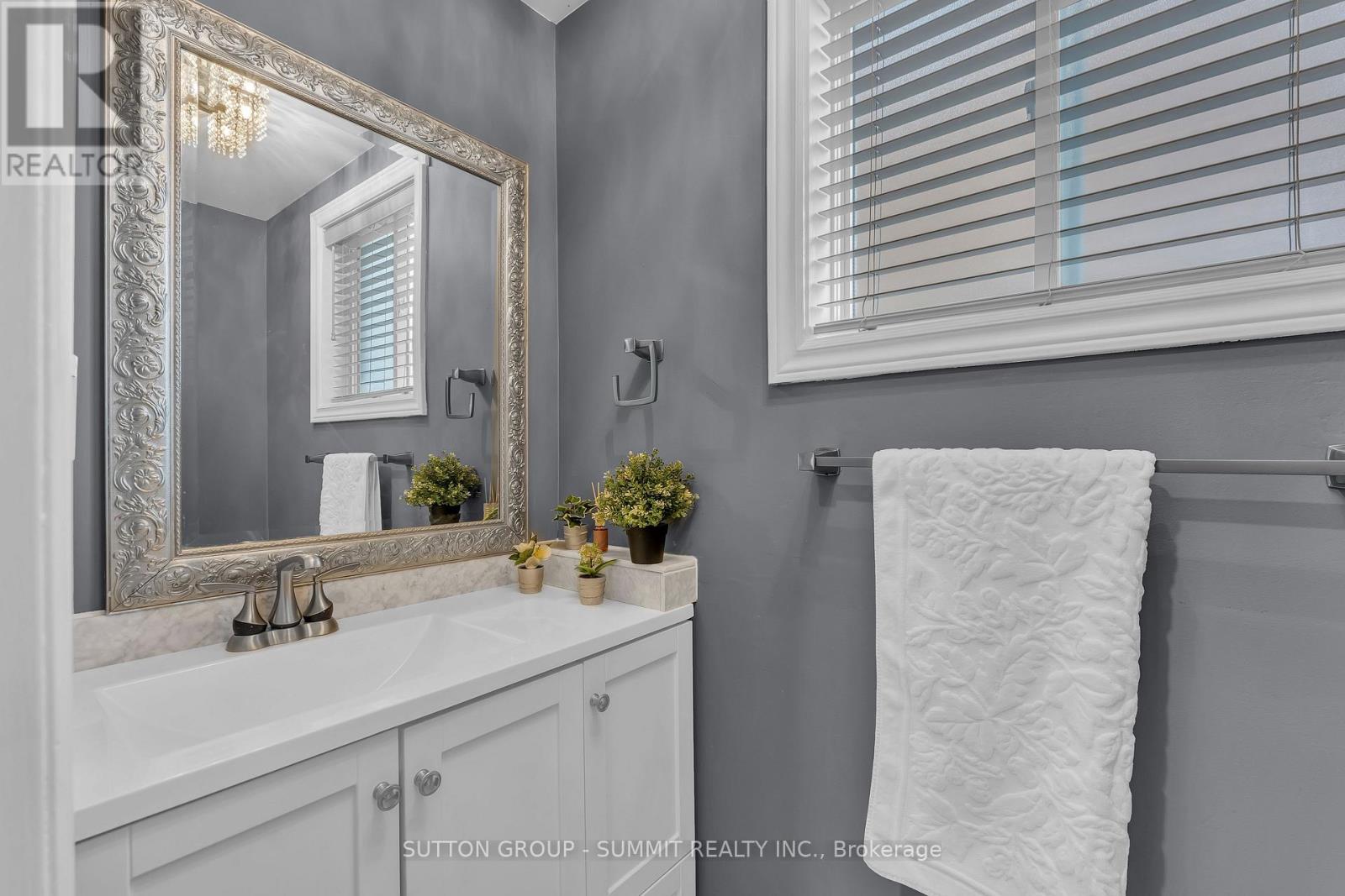 29 Cedargrove Road, Caledon, Ontario  L7E 2L7 - Photo 13 - W12497826