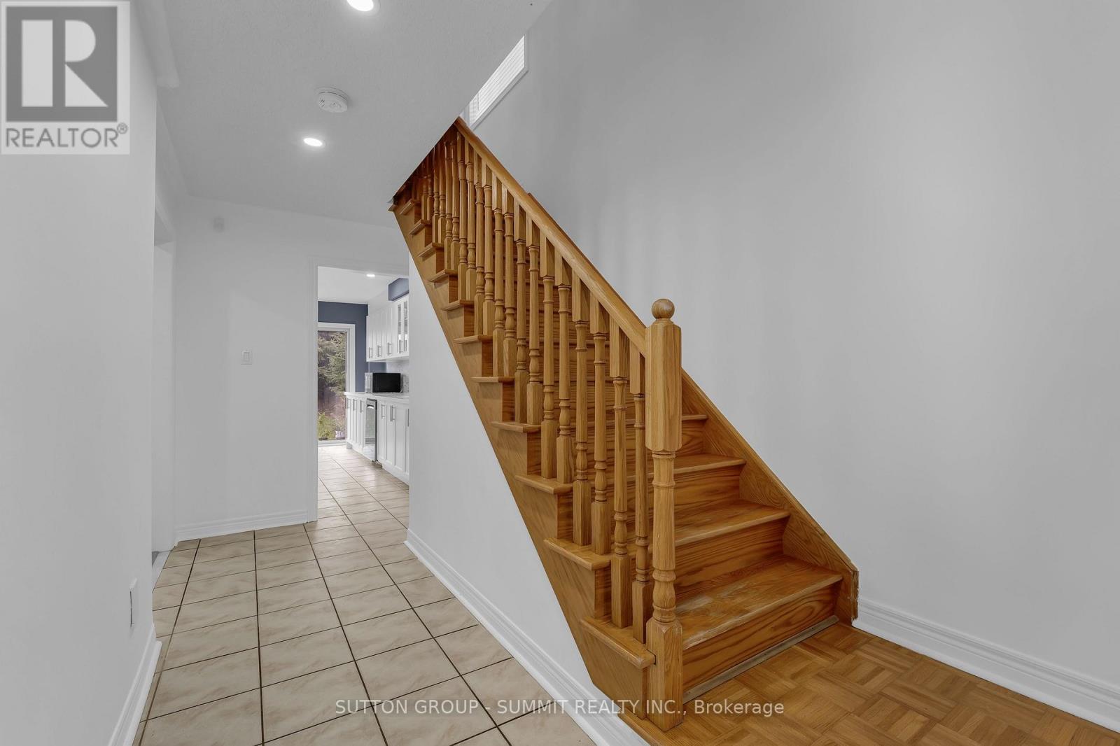 29 Cedargrove Road, Caledon, Ontario  L7E 2L7 - Photo 6 - W12497826