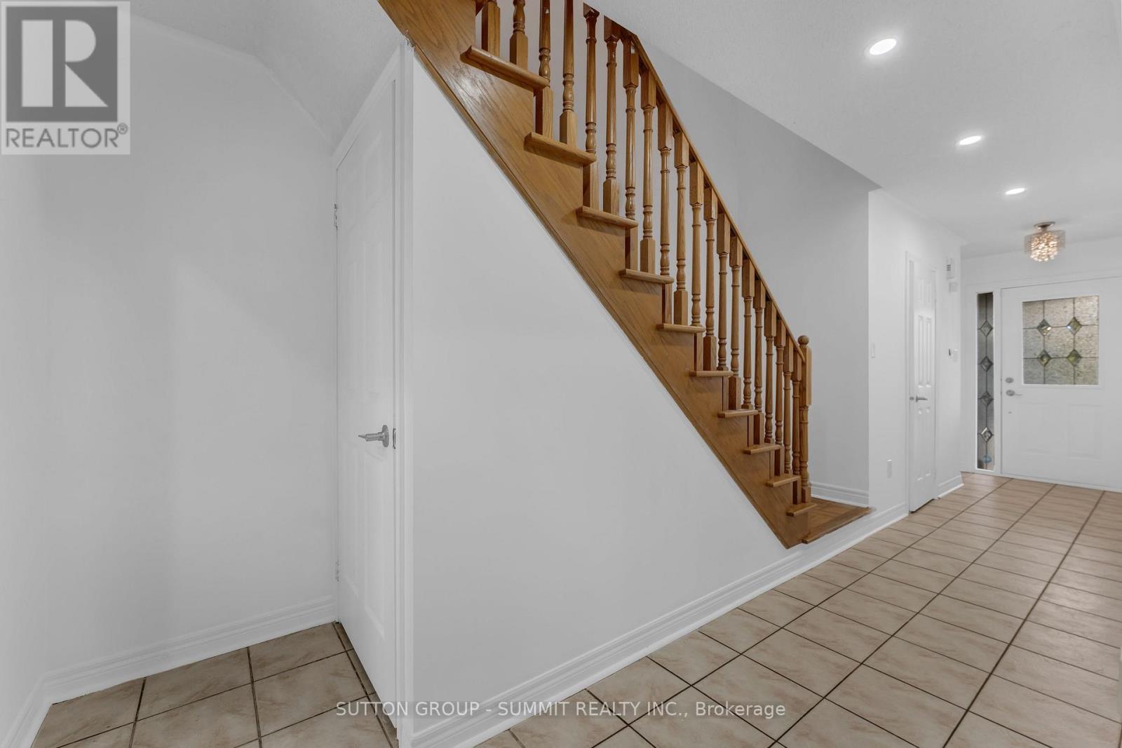 29 Cedargrove Road, Caledon, Ontario  L7E 2L7 - Photo 7 - W12497826