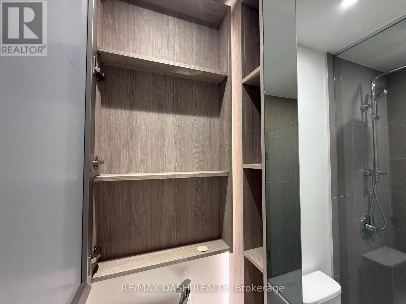 215 - 28 Ann Street, Mississauga, Ontario  M3C 0H5 - Photo 32 - W12497860