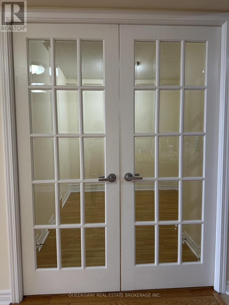 1507 - 4090 Living Arts Drive, Mississauga, Ontario  L5B 4M8 - Photo 11 - W12497930