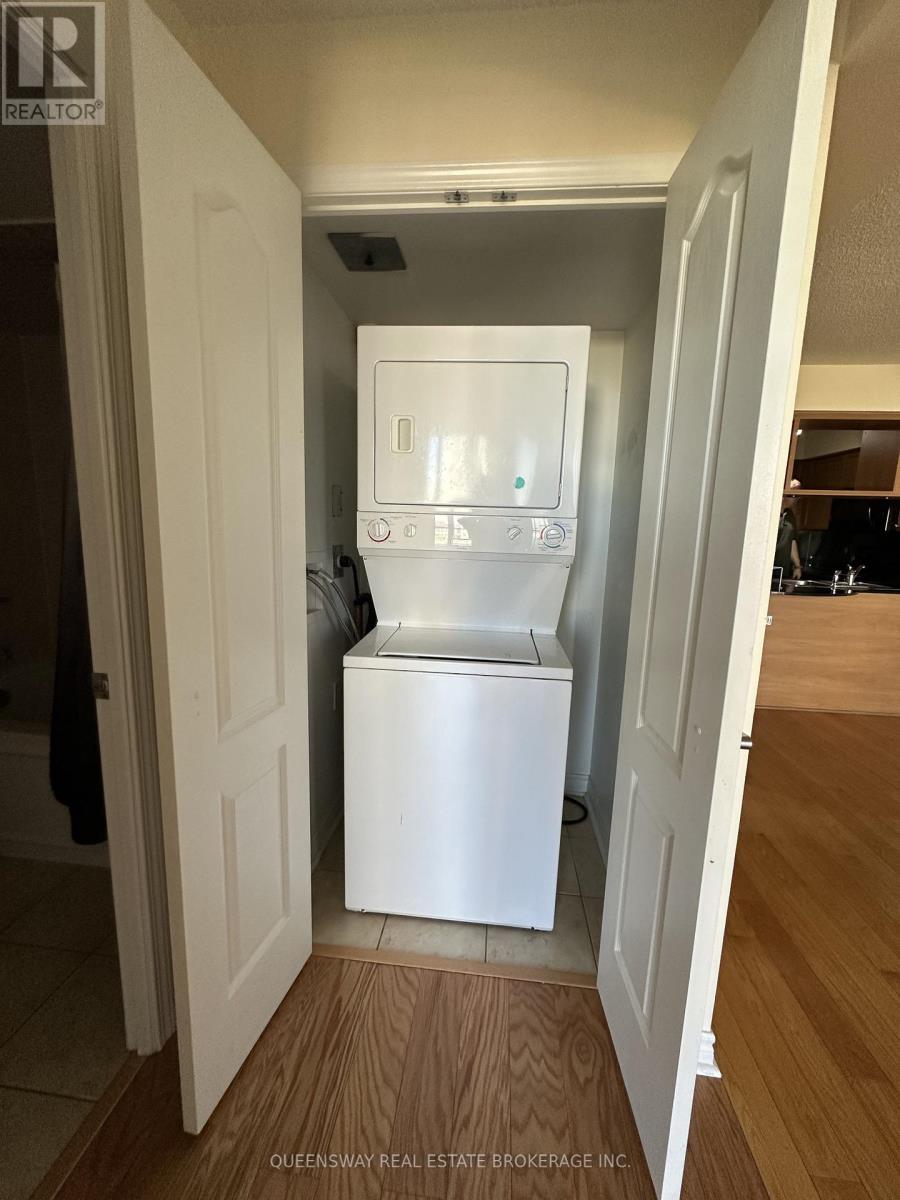 1507 - 4090 Living Arts Drive, Mississauga, Ontario  L5B 4M8 - Photo 14 - W12497930