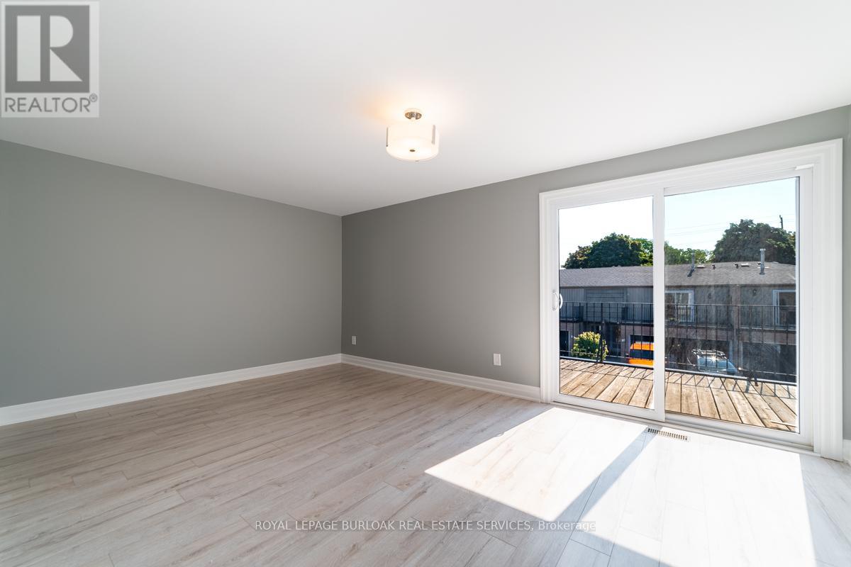 2 - 1011 White Oak Drive, Burlington (Lasalle), Ontario  L7T 2L3 - Photo 15 - W12497942