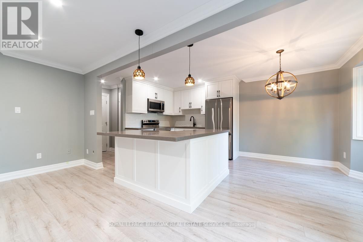 2 - 1011 White Oak Drive, Burlington (Lasalle), Ontario  L7T 2L3 - Photo 8 - W12497942