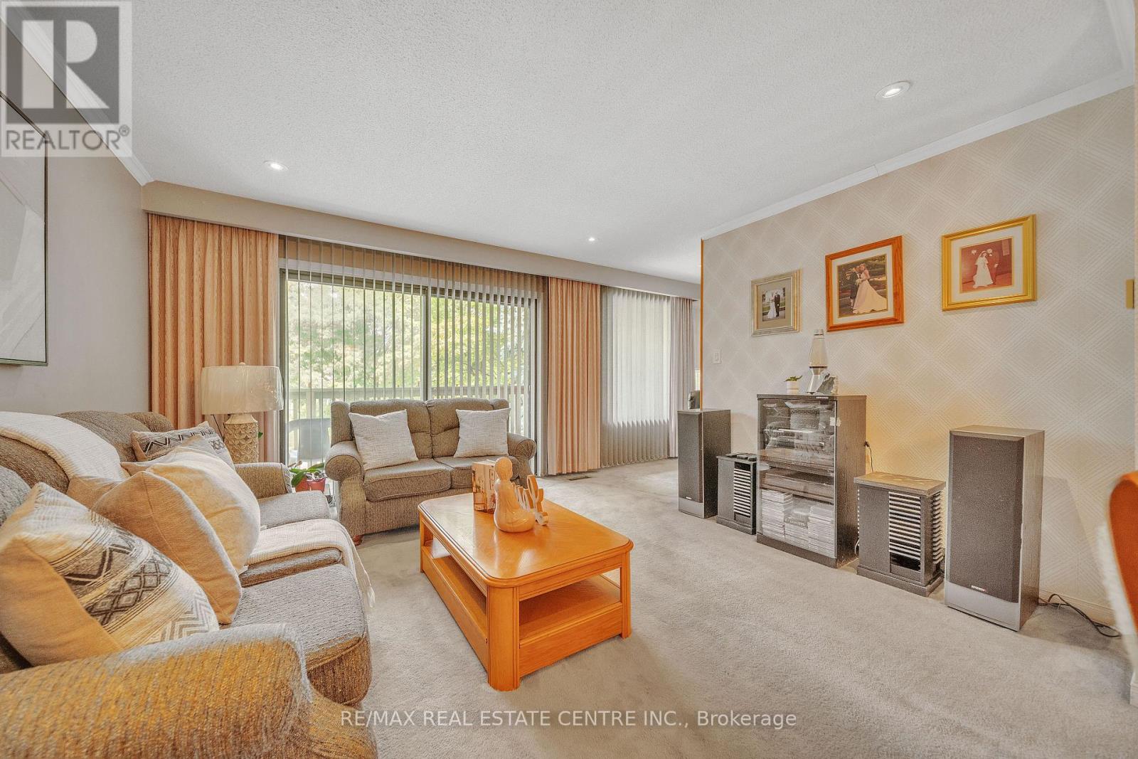 54 Braidwood Lake Road, Brampton (Heart Lake West), Ontario  L6Z 1X6 - Photo 11 - W12497950