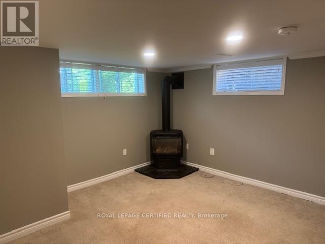 Lower - 6 Prince Charles Drive, Halton Hills, Ontario  L7G 3T7 - Photo 8 - W12497988