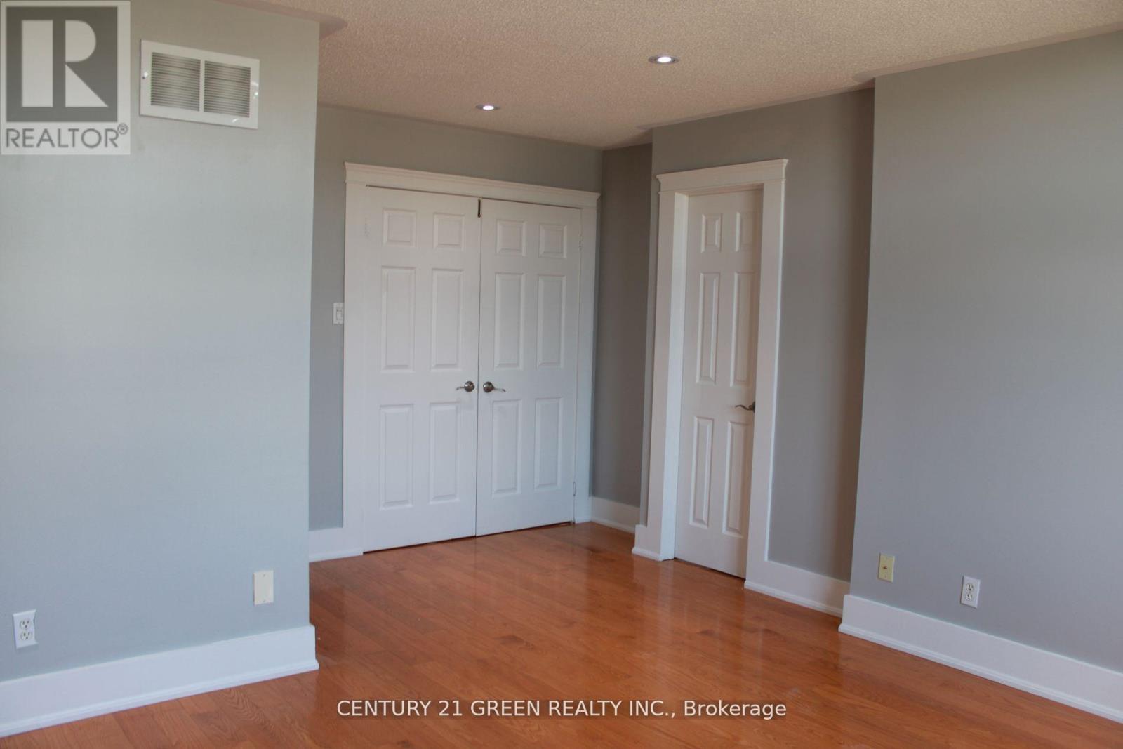 7306 Aldercrest Drive, Mississauga, Ontario  L5N 7T3 - Photo 16 - W12497992