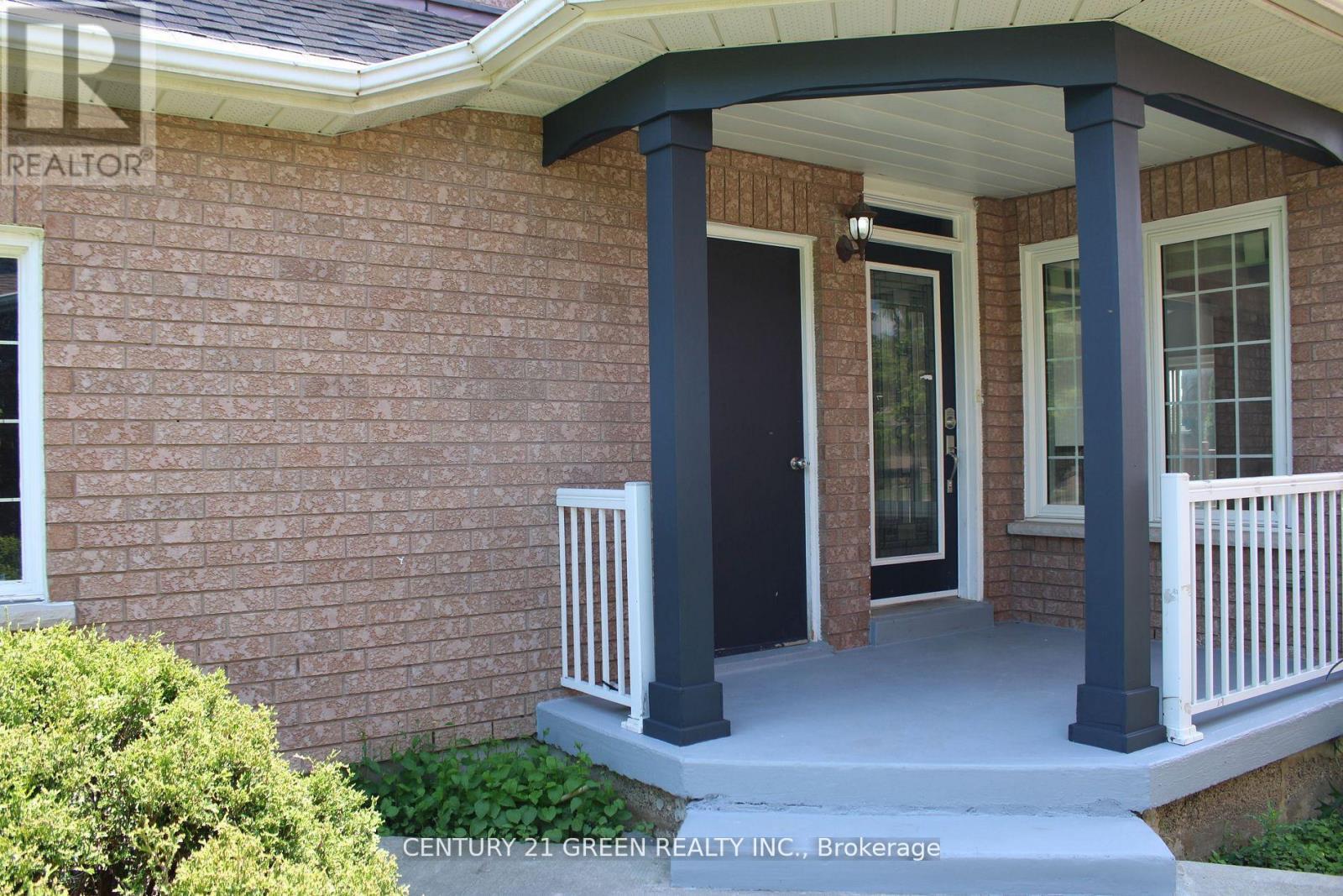 7306 Aldercrest Drive, Mississauga, Ontario  L5N 7T3 - Photo 2 - W12497992