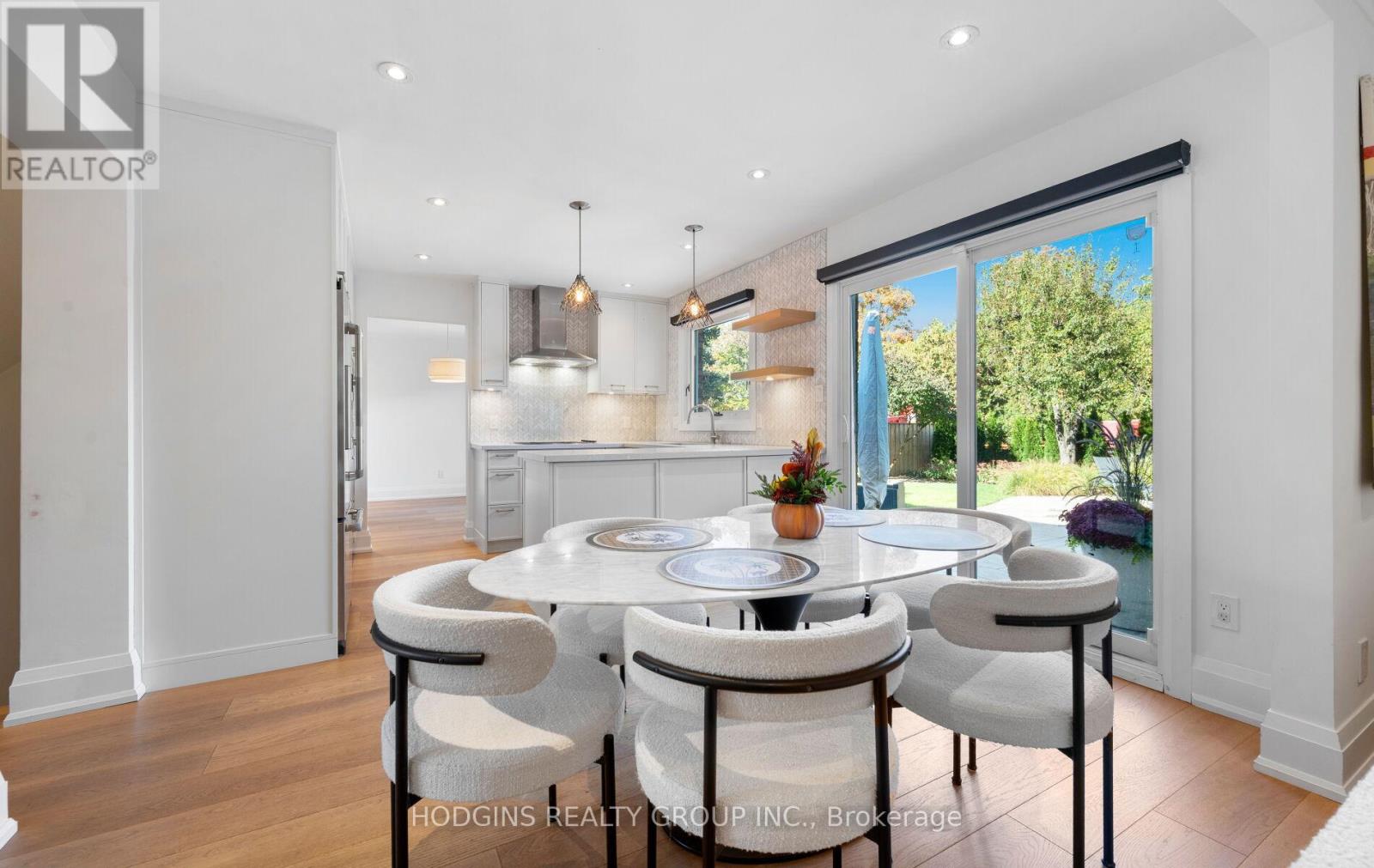 1726 Sherwood Forrest Circle, Mississauga, Ontario  L5K 2H6 - Photo 15 - W12498002