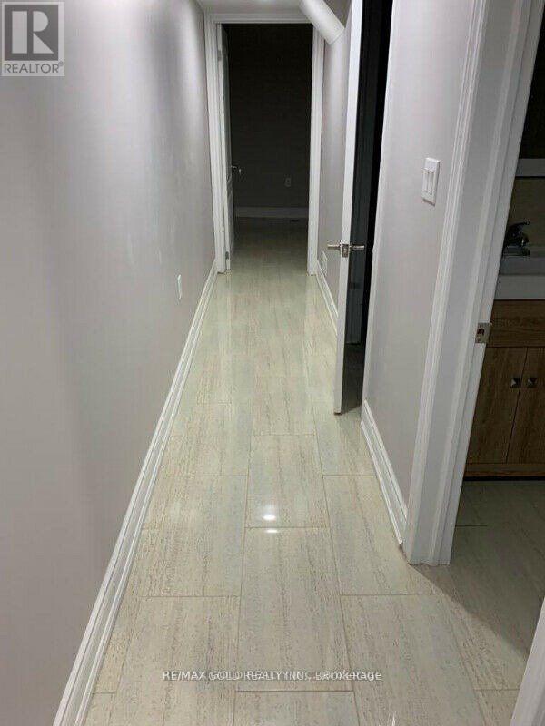 Bsmnt - 890 Maquire Terrace, Milton, Ontario  L9T 0L4 - Photo 4 - W12498006