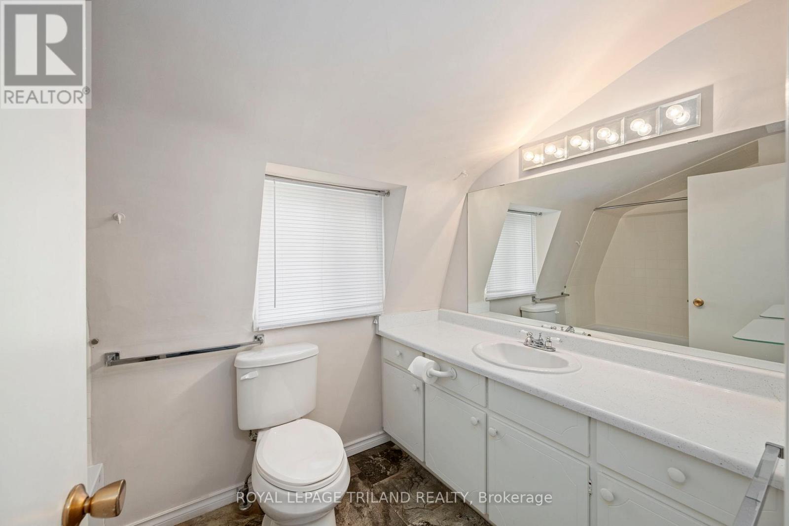 769 Haighton Road, London South, Ontario  N6K 1B4 - Photo 18 - X12393794