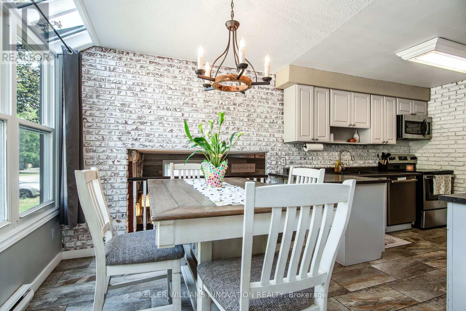 8 Pickwick Place, Guelph (Willow West/sugarbush/west Acres), Ontario  N1H 7V8 - Photo 13 - X12435075