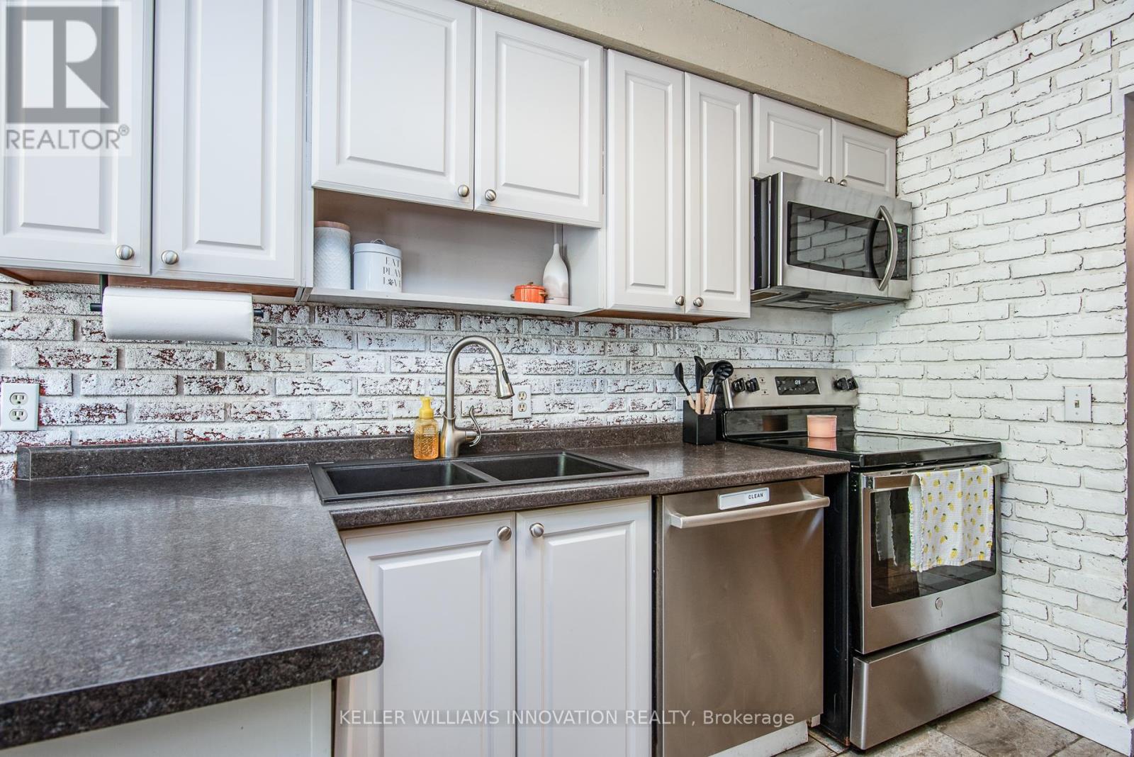 8 Pickwick Place, Guelph (Willow West/sugarbush/west Acres), Ontario  N1H 7V8 - Photo 16 - X12435075