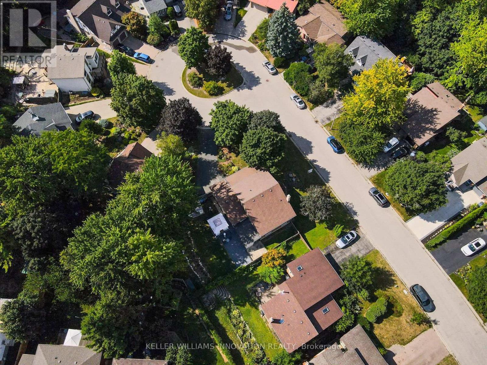 8 Pickwick Place, Guelph (Willow West/sugarbush/west Acres), Ontario  N1H 7V8 - Photo 49 - X12435075