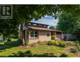 8 PICKWICK PLACE, Guelph, Ontario