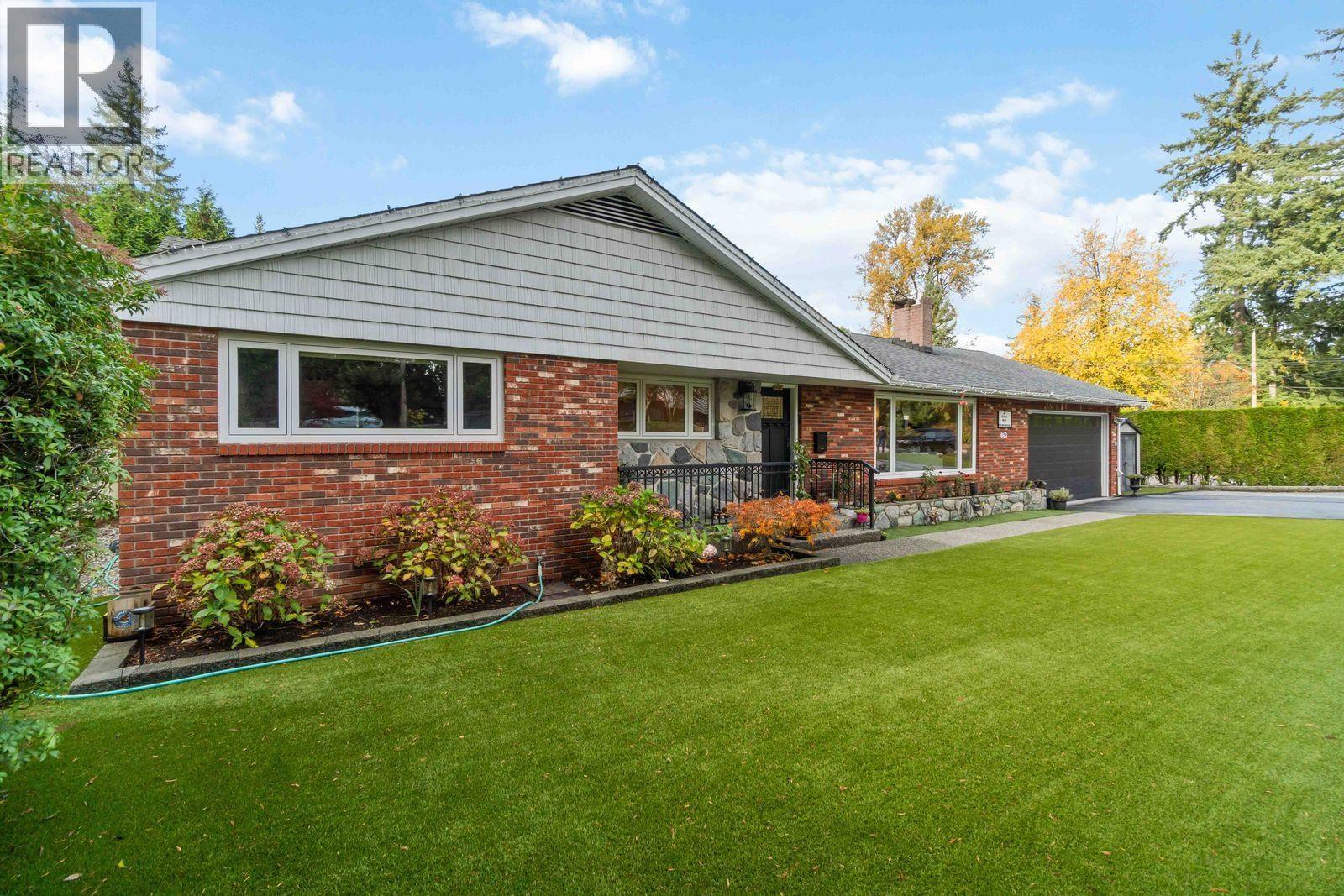 660 Gatensbury Street, Coquitlam, British Columbia  V3J 5G8 - Photo 2 - R3063351