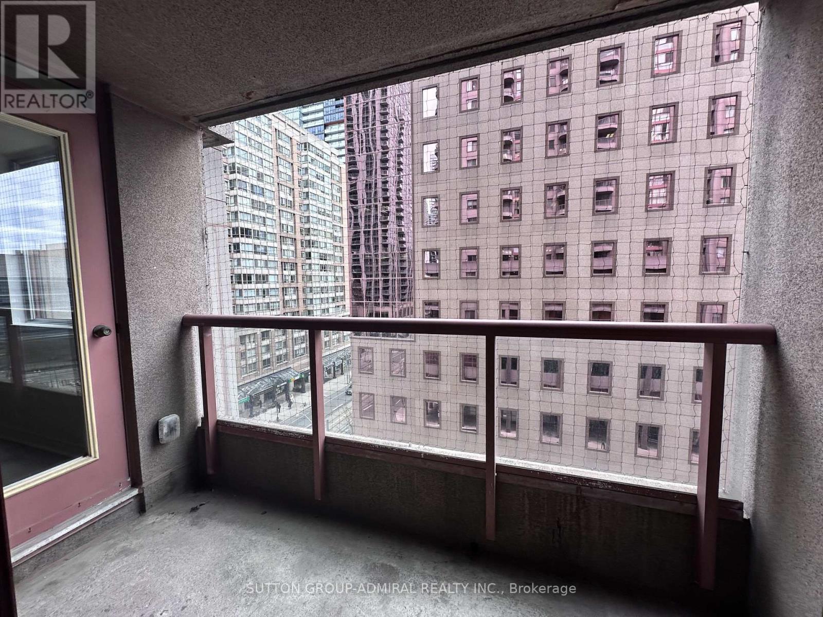 409 - 736 Bay Street, Toronto, Ontario  M5G 1N6 - Photo 5 - C12498028