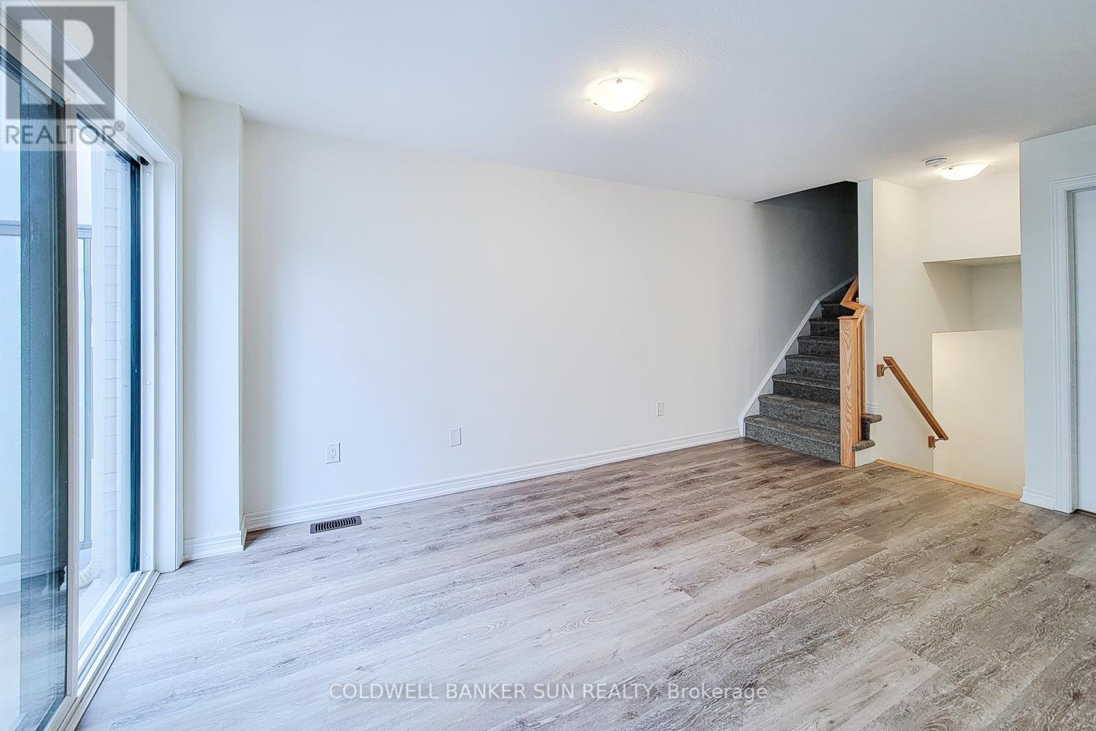 7 Roxanne Drive, Hamilton, Ontario  L8H 1L9 - Photo 21 - X12497252