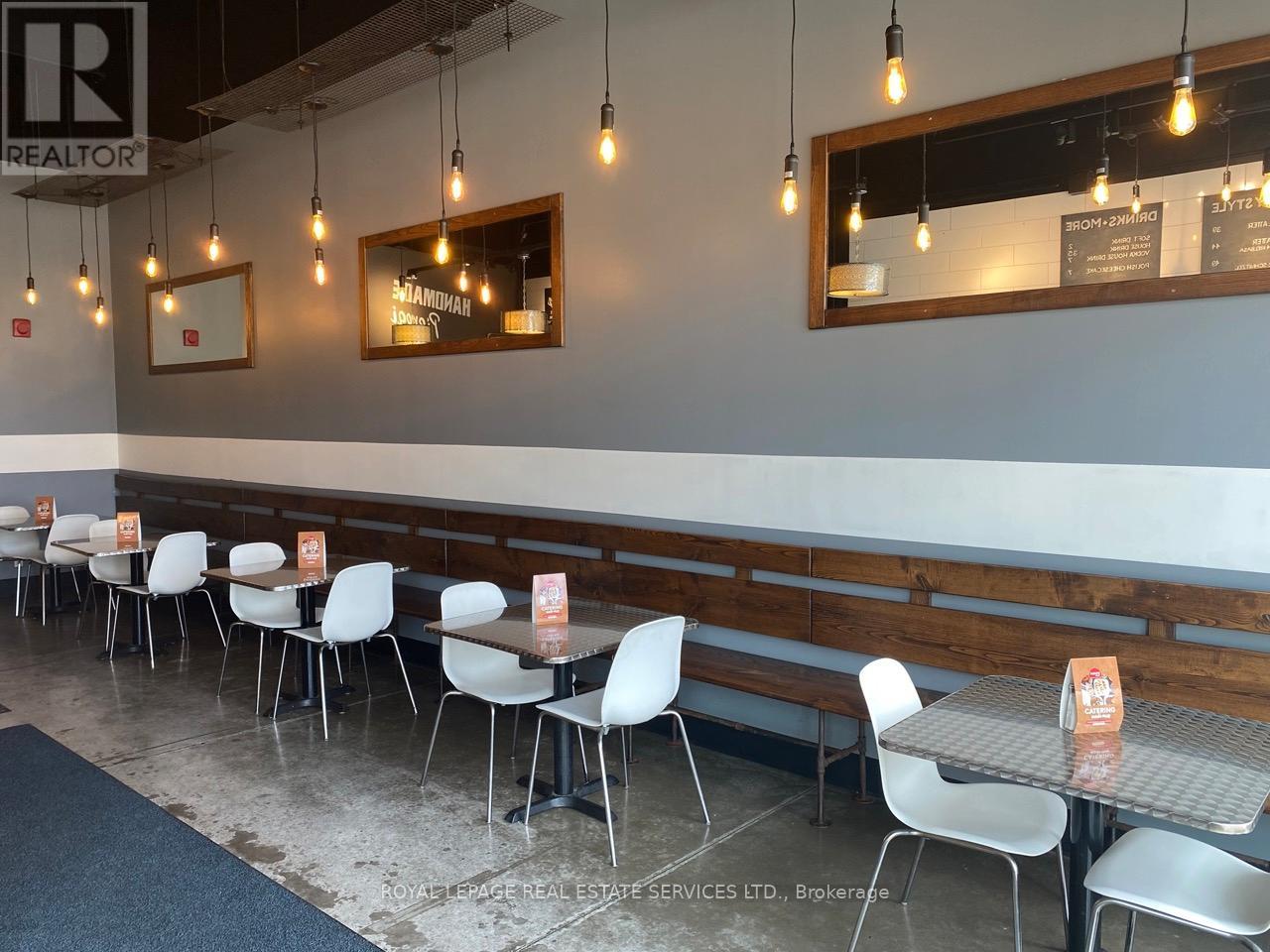 655 Parkside Drive, Waterloo, Ontario  N2L 0C7 - Photo 8 - X12497274