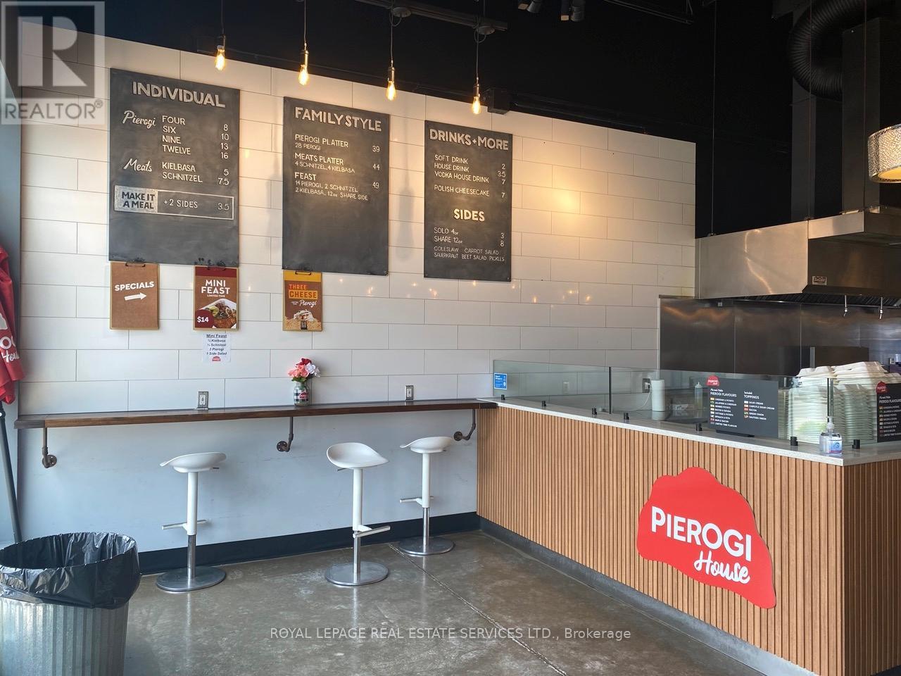 655 Parkside Drive, Waterloo, Ontario  N2L 0C7 - Photo 9 - X12497274