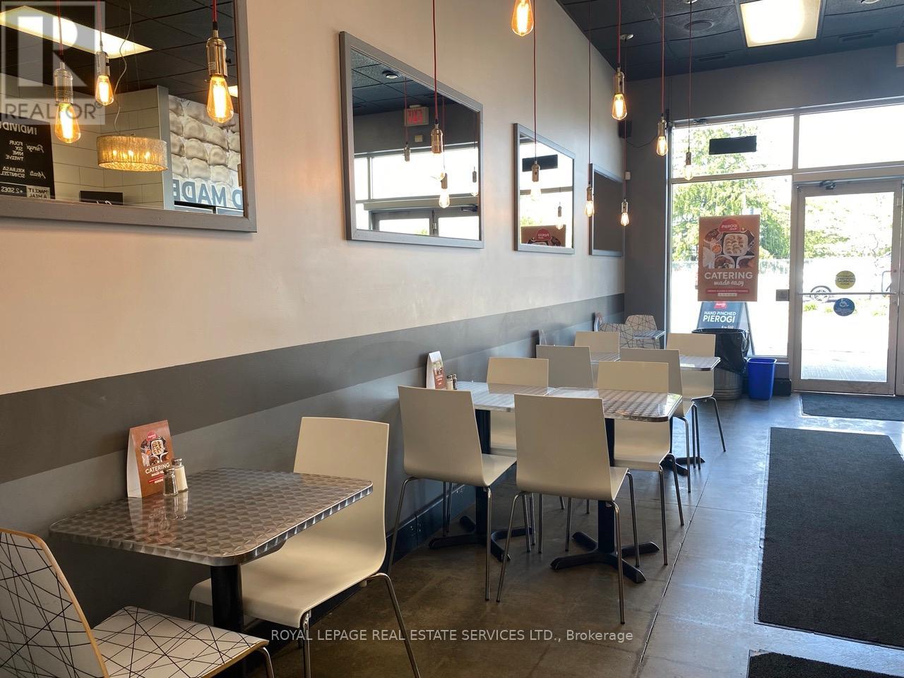 4336 King Street E, Kitchener, Ontario  N2P 3W6 - Photo 3 - X12497288