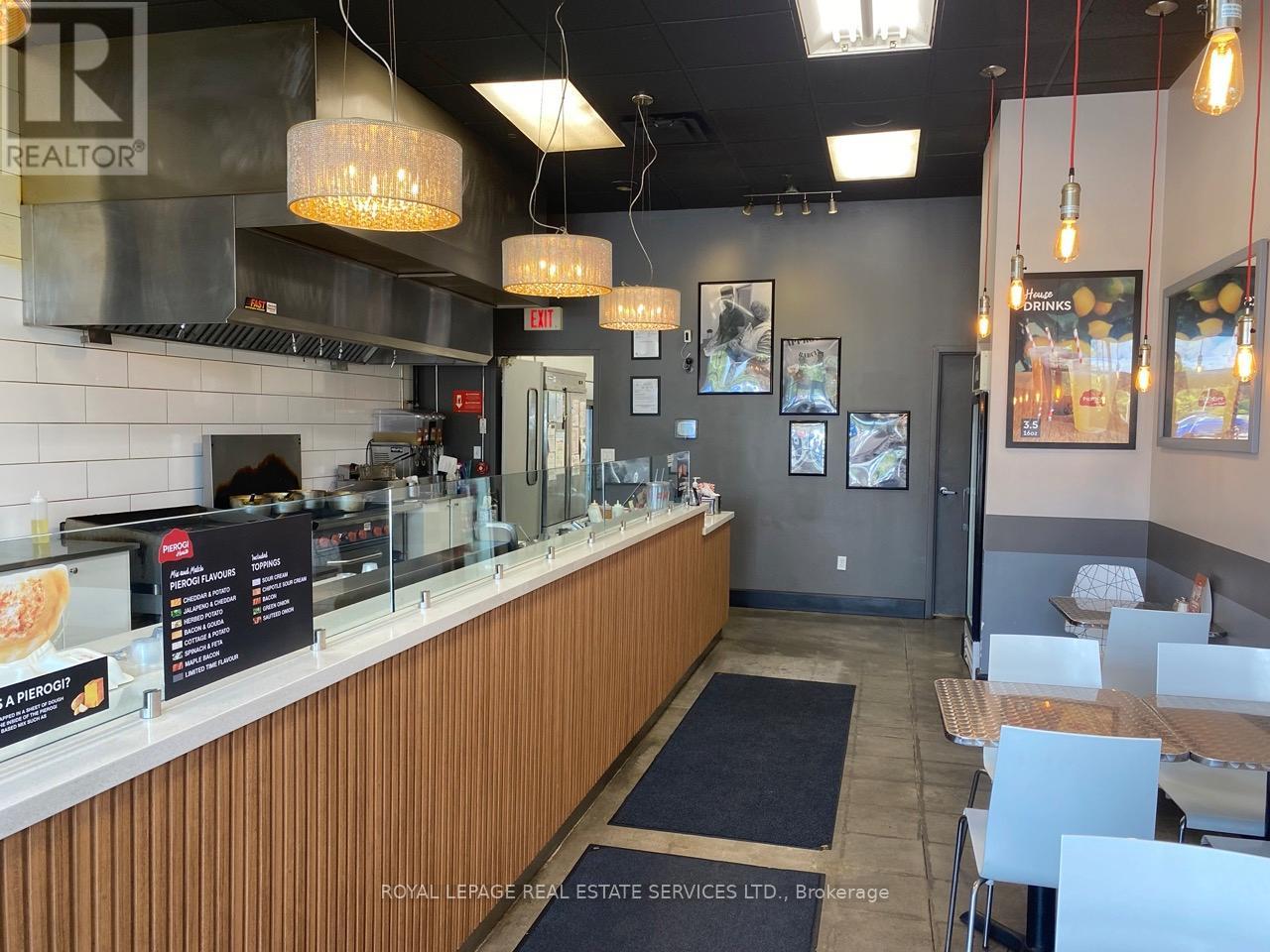 4336 King Street E, Kitchener, Ontario  N2P 3W6 - Photo 6 - X12497288