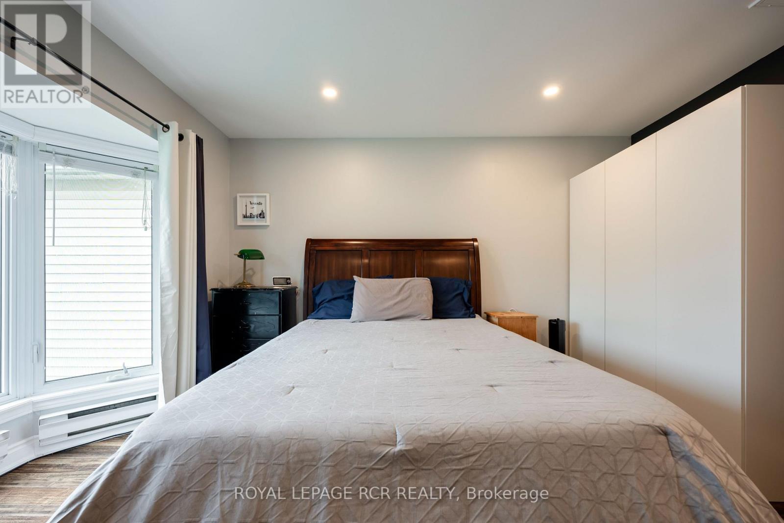 310 Shelburne Place, Shelburne, Ontario  L9V 3A9 - Photo 11 - X12497326