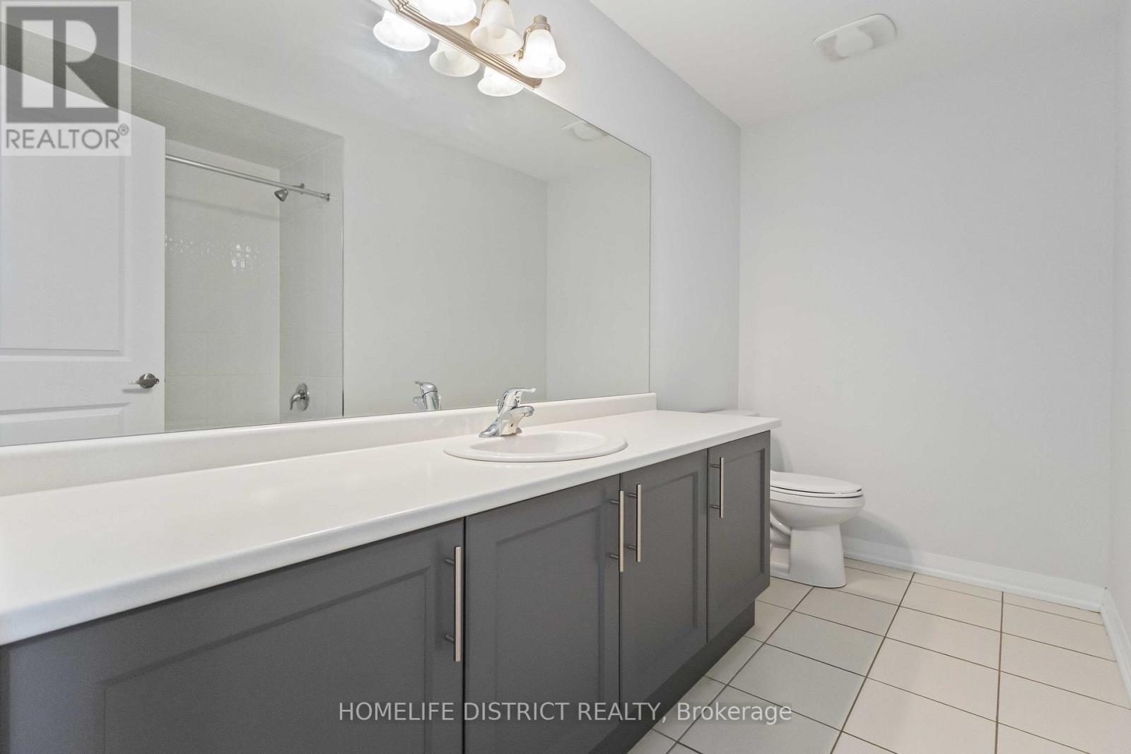 34 Keenan Street, Kawartha Lakes, Ontario  K9V 6C2 - Photo 26 - X12497370