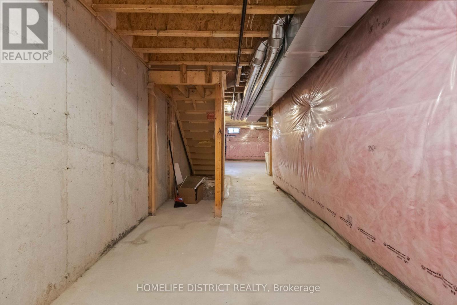 34 Keenan Street, Kawartha Lakes, Ontario  K9V 6C2 - Photo 34 - X12497370