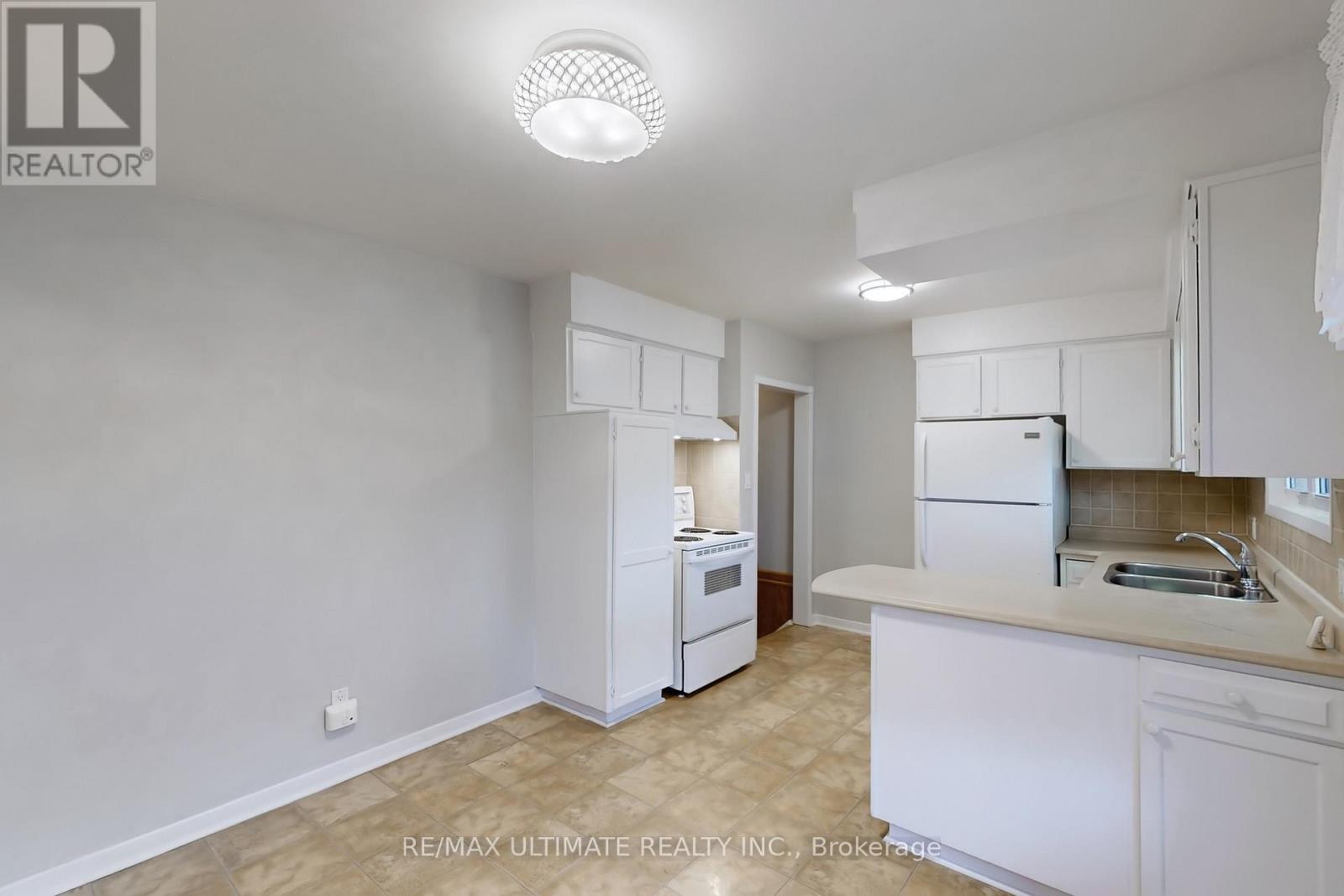 Geb - 96 Lakeshore Road, St. Catharines, Ontario  L2N 2T5 - Photo 15 - X12497448