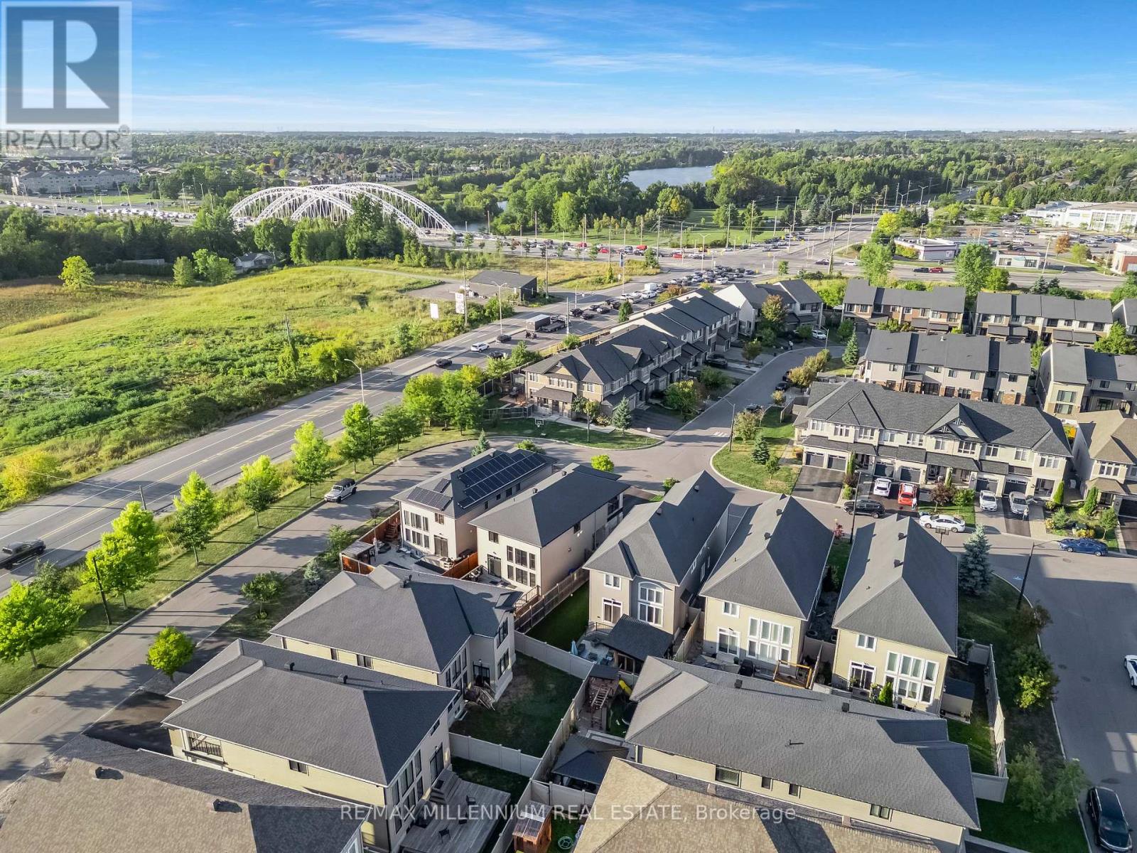 327 Ballinville Circle, Ottawa, Ontario  K4M 0E2 - Photo 3 - X12497494