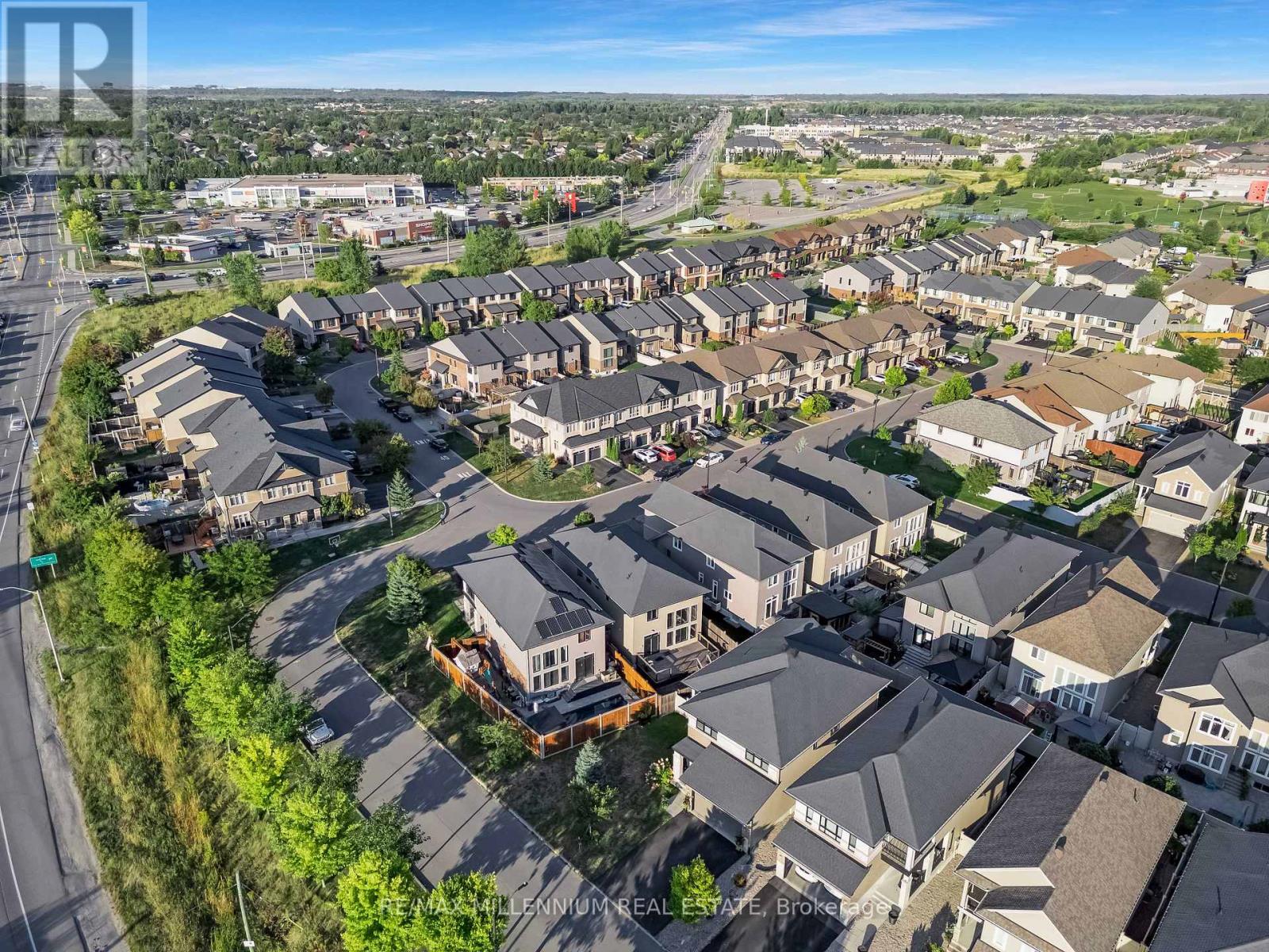 327 Ballinville Circle, Ottawa, Ontario  K4M 0E2 - Photo 4 - X12497494