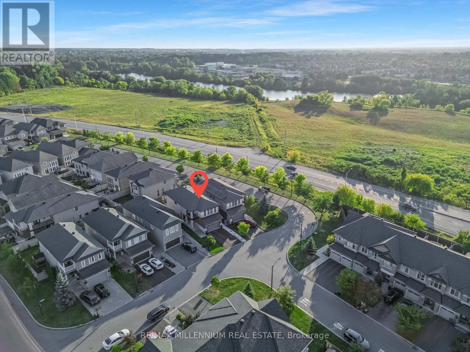 327 Ballinville Circle, Ottawa, Ontario  K4M 0E2 - Photo 6 - X12497494