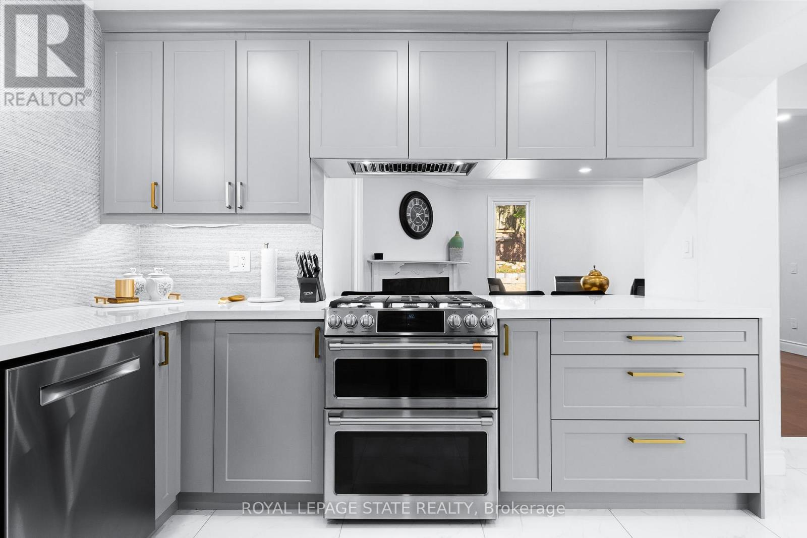 46 Novoco Drive, Hamilton, Ontario  L9C 7E8 - Photo 26 - X12497550