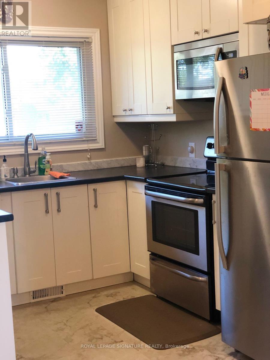 7381 Marieclaude Avenue, Niagara Falls, Ontario  L2G 5M1 - Photo 7 - X12497580