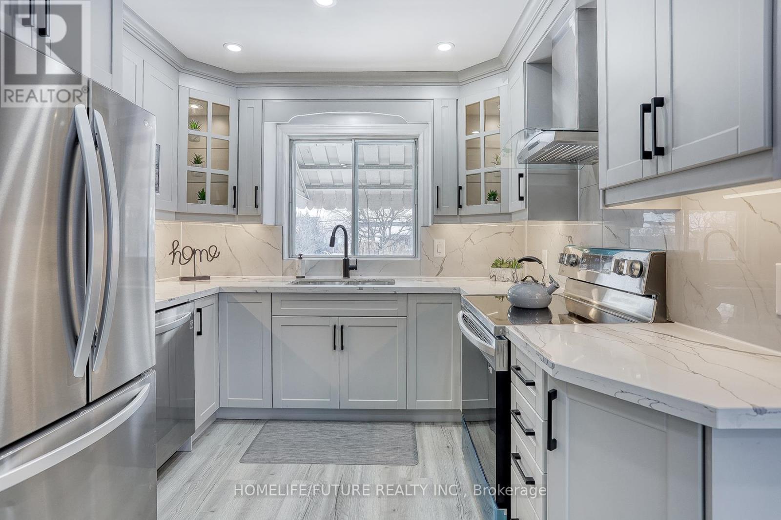 602 Finucane Street, Oshawa, Ontario  L1J 5L6 - Photo 15 - E12498030