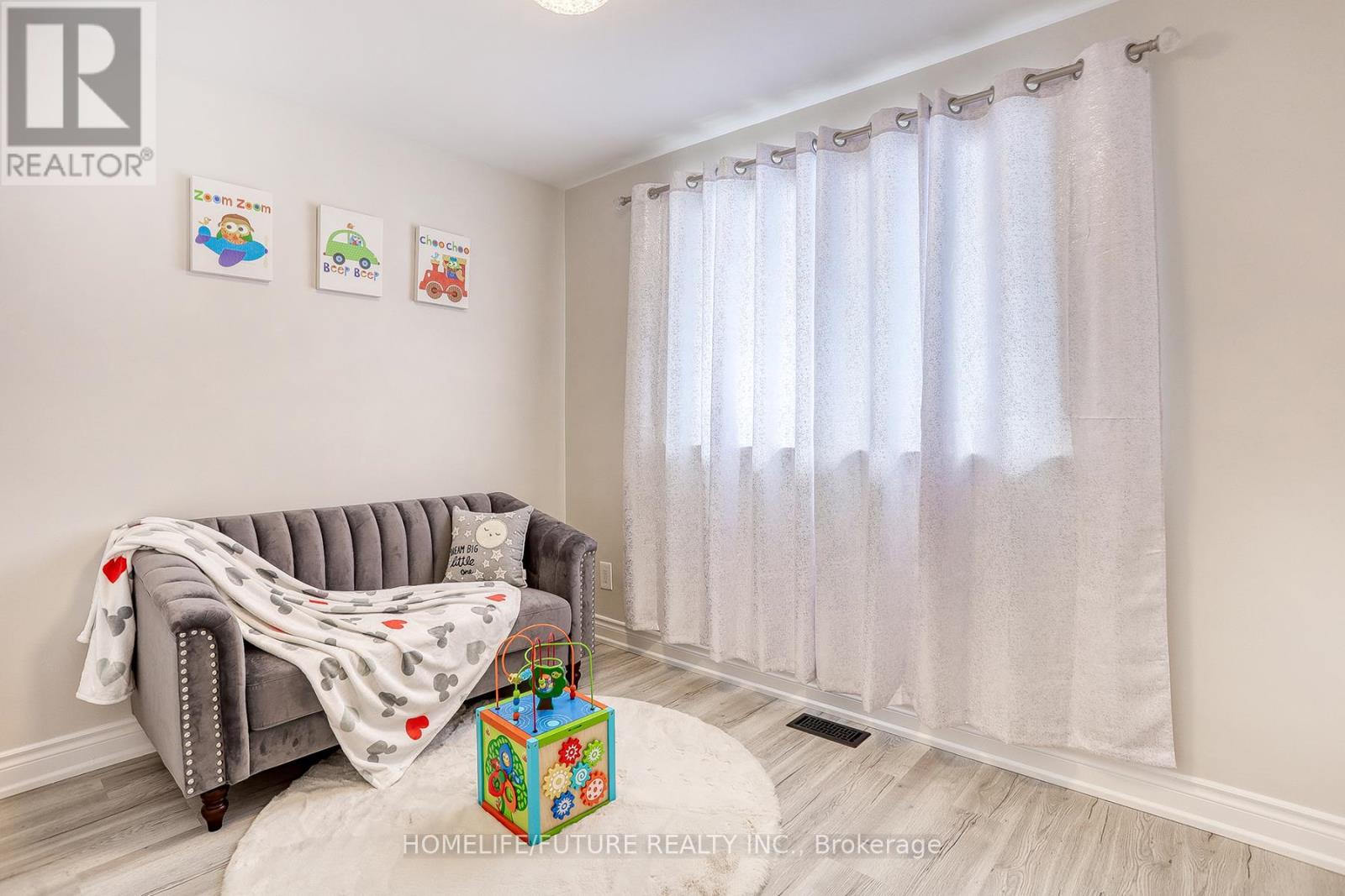 602 Finucane Street, Oshawa, Ontario  L1J 5L6 - Photo 25 - E12498030