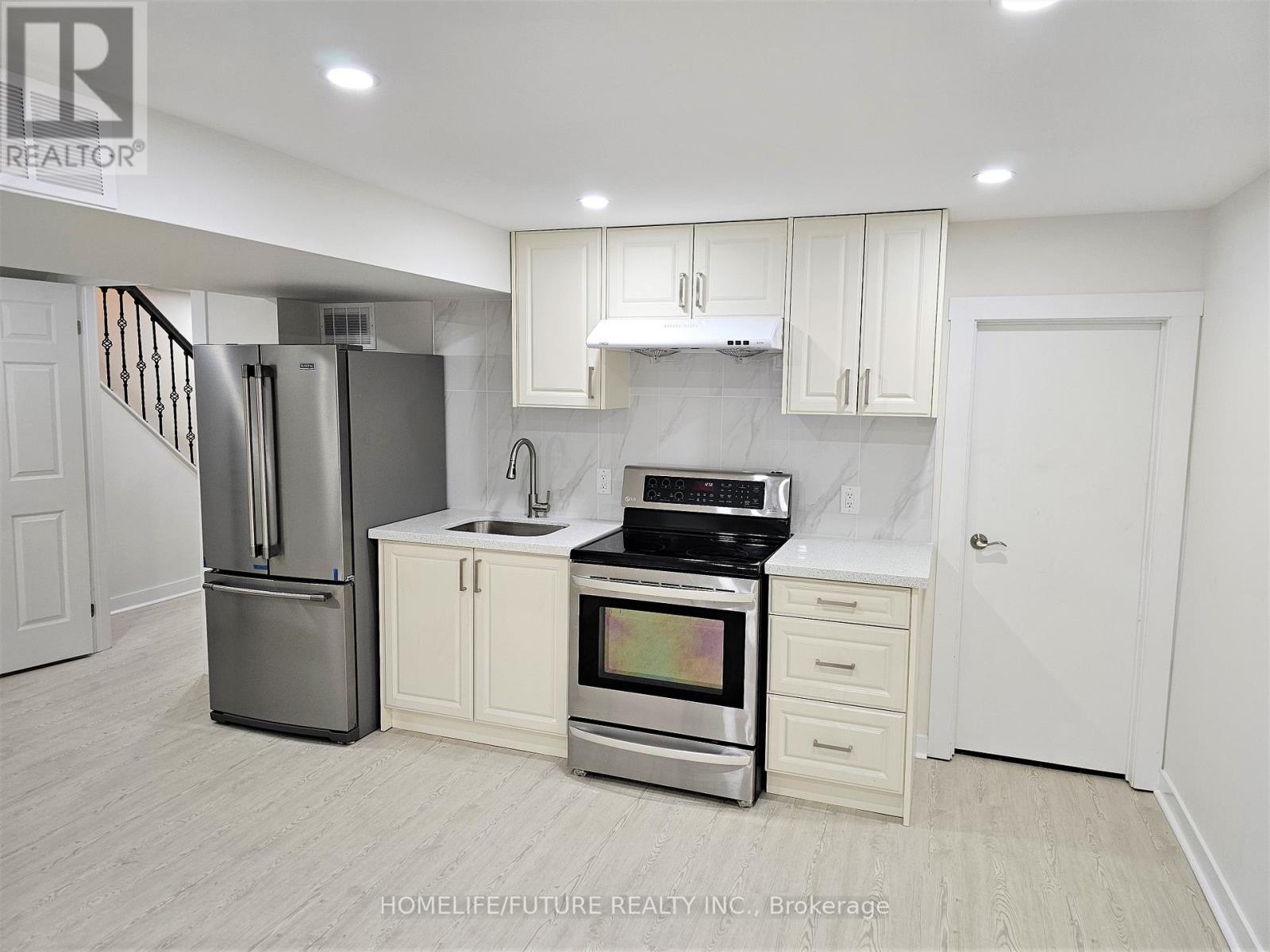 602 Finucane Street, Oshawa, Ontario  L1J 5L6 - Photo 32 - E12498044