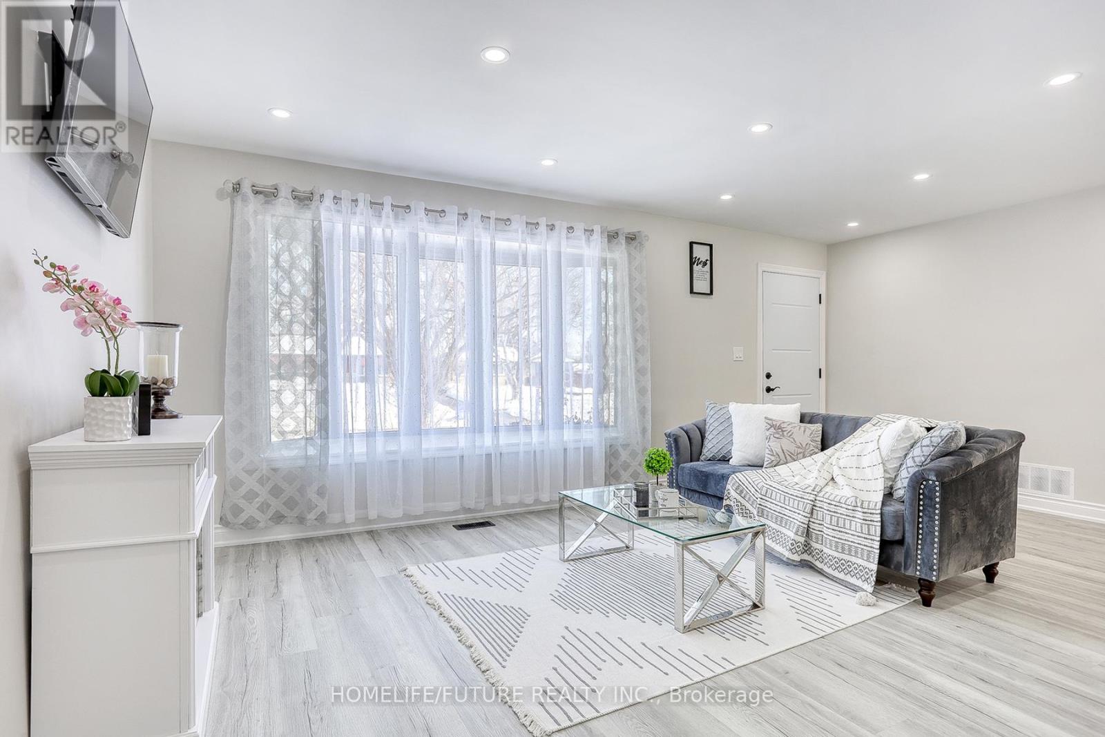 602 Finucane Street, Oshawa, Ontario  L1J 5L6 - Photo 9 - E12498044