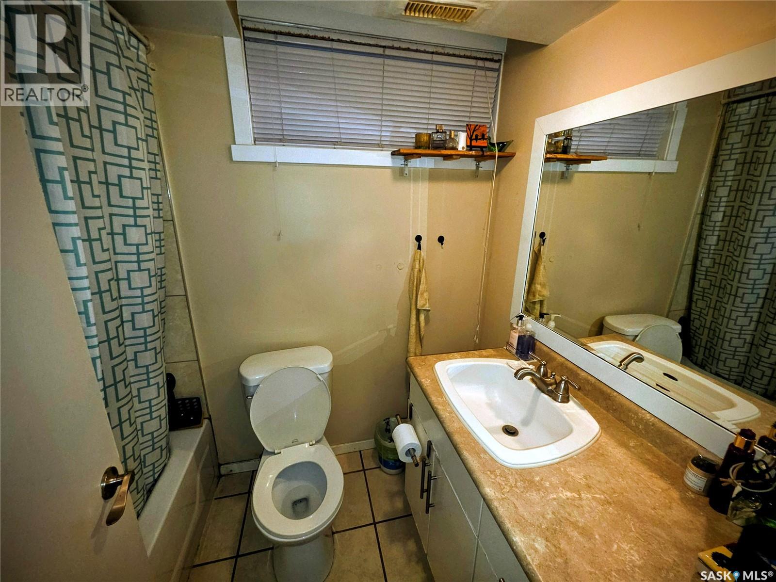 1622 Cumberland Avenue S, Saskatoon, Saskatchewan  S7H 2M5 - Photo 12 - SK022150