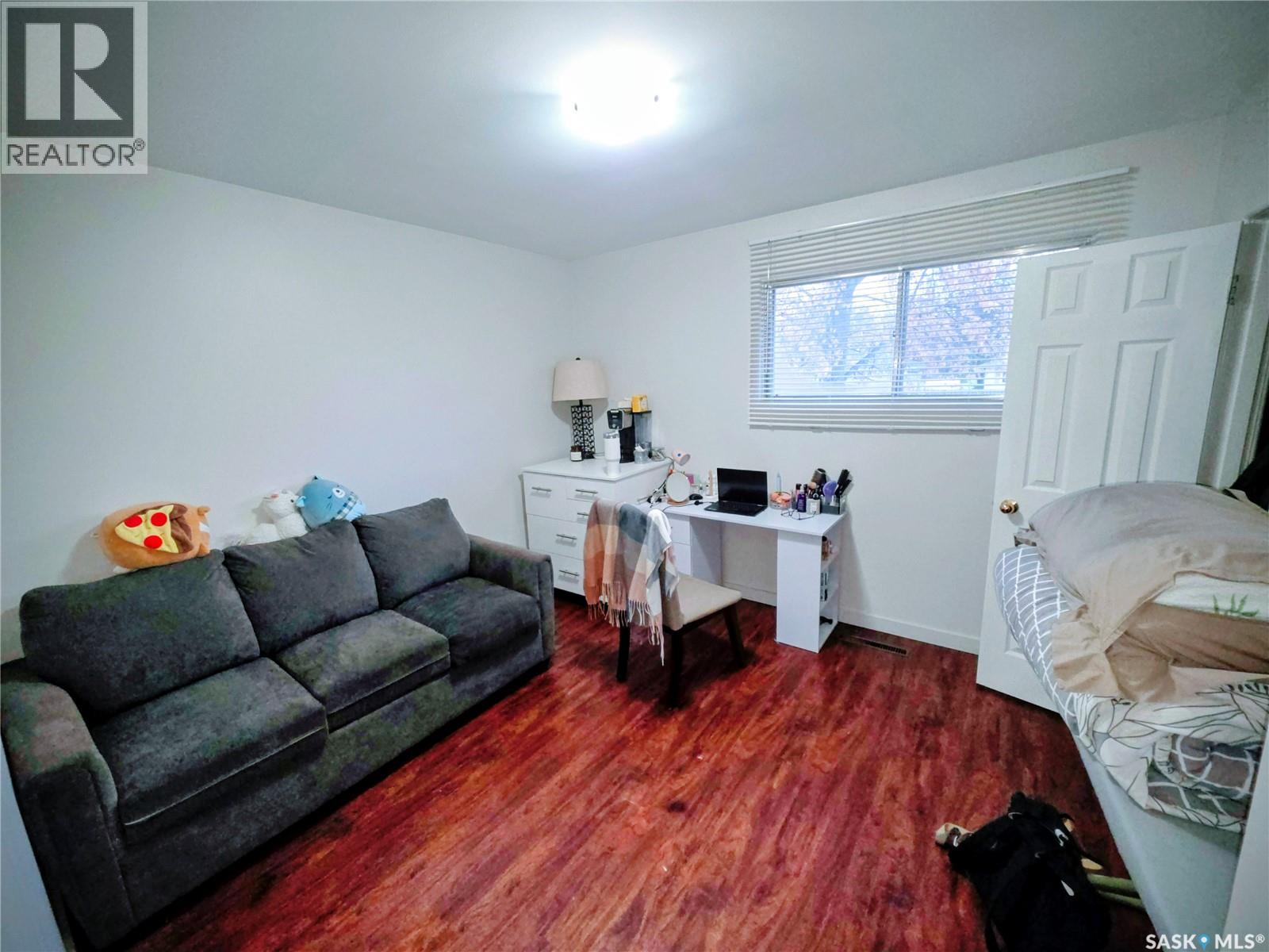 1622 Cumberland Avenue S, Saskatoon, Saskatchewan  S7H 2M5 - Photo 2 - SK022150