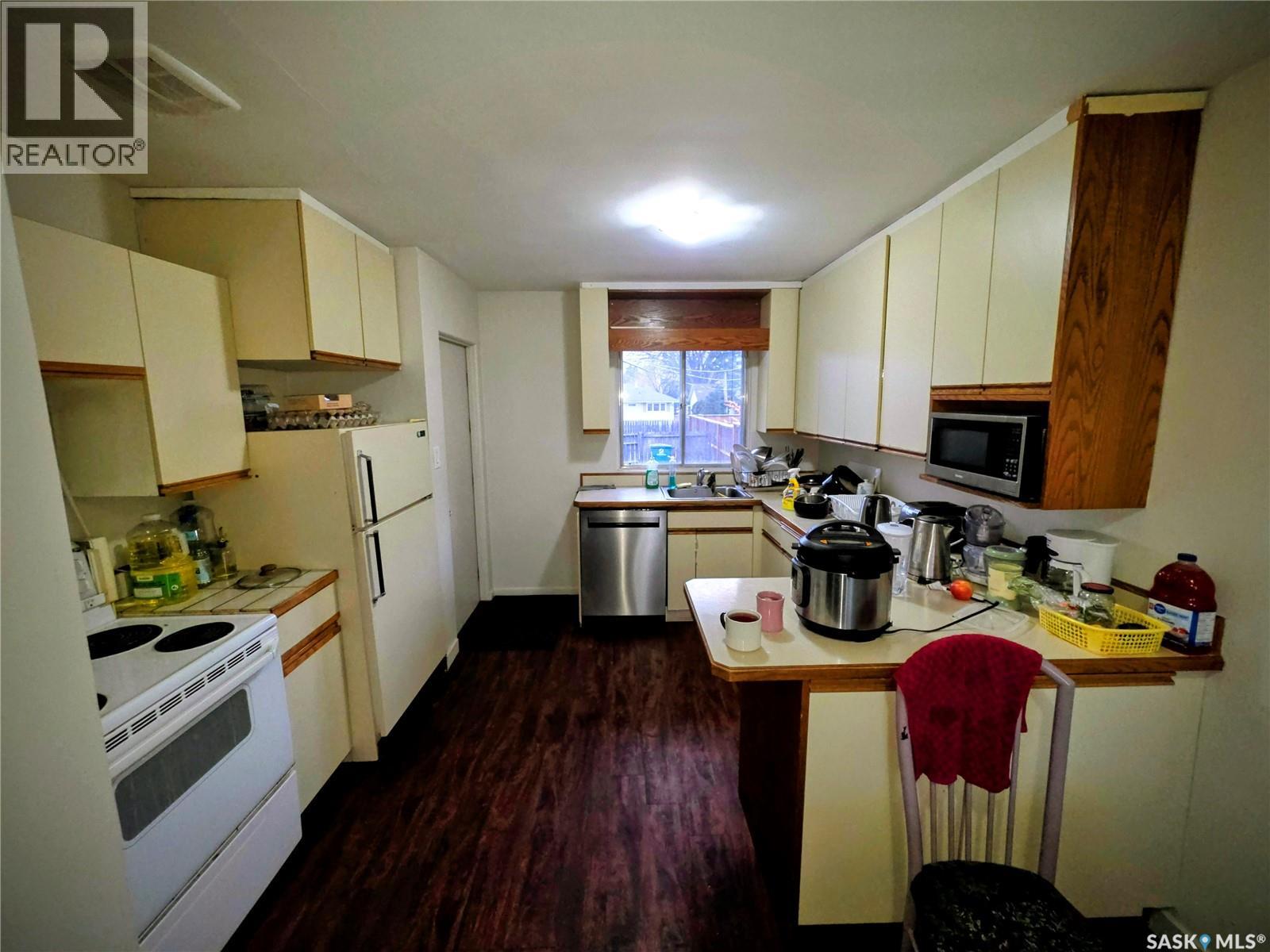 1622 Cumberland Avenue S, Saskatoon, Saskatchewan  S7H 2M5 - Photo 3 - SK022150