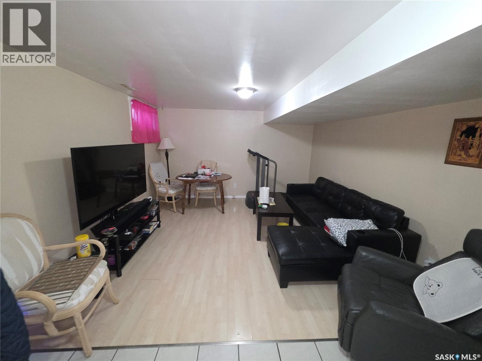 1622 Cumberland Avenue S, Saskatoon, Saskatchewan  S7H 2M5 - Photo 8 - SK022150