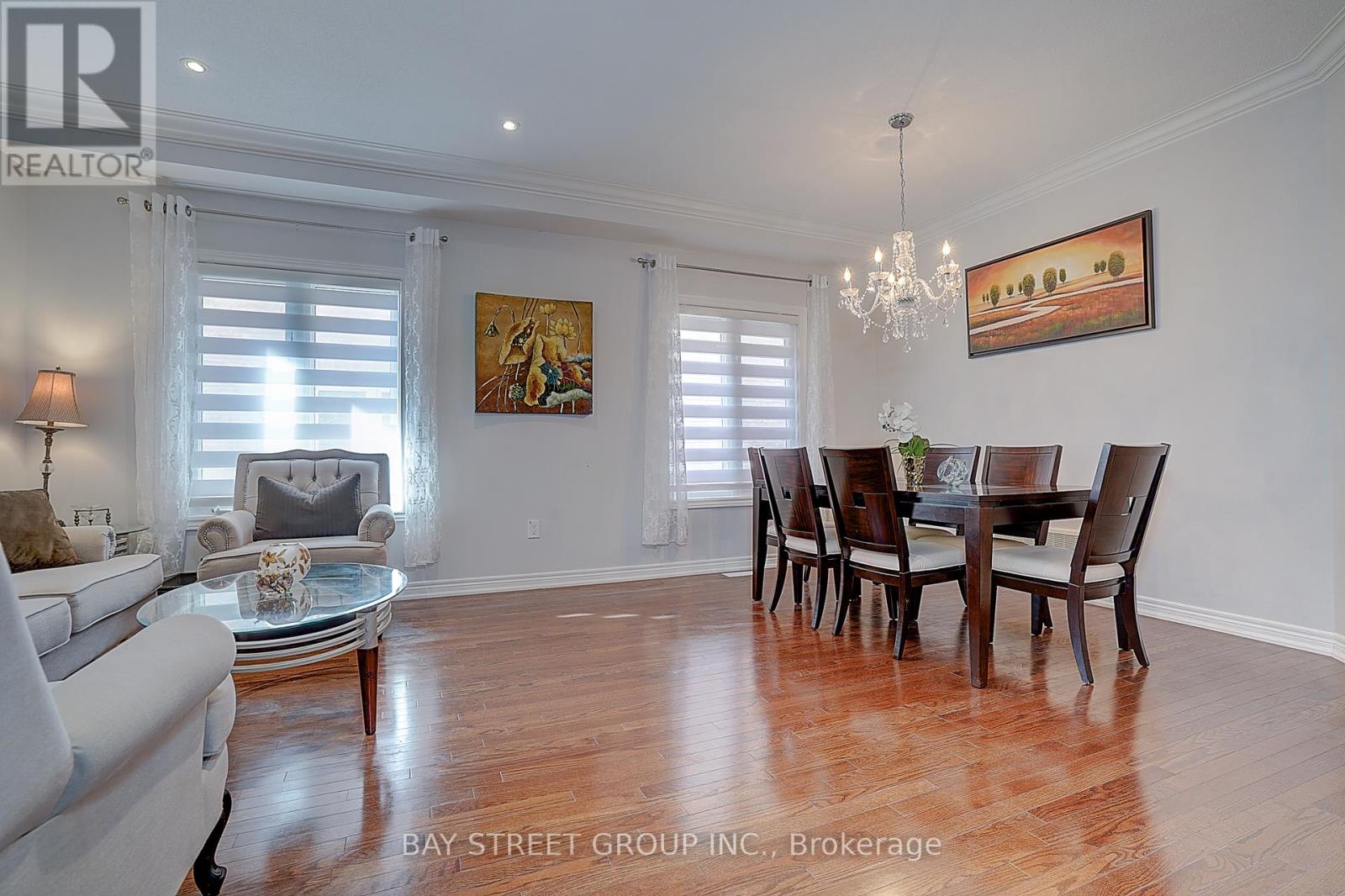 90 Gable Avenue N, Markham (Berczy), Ontario  L6C 2W6 - Photo 11 - N12498056