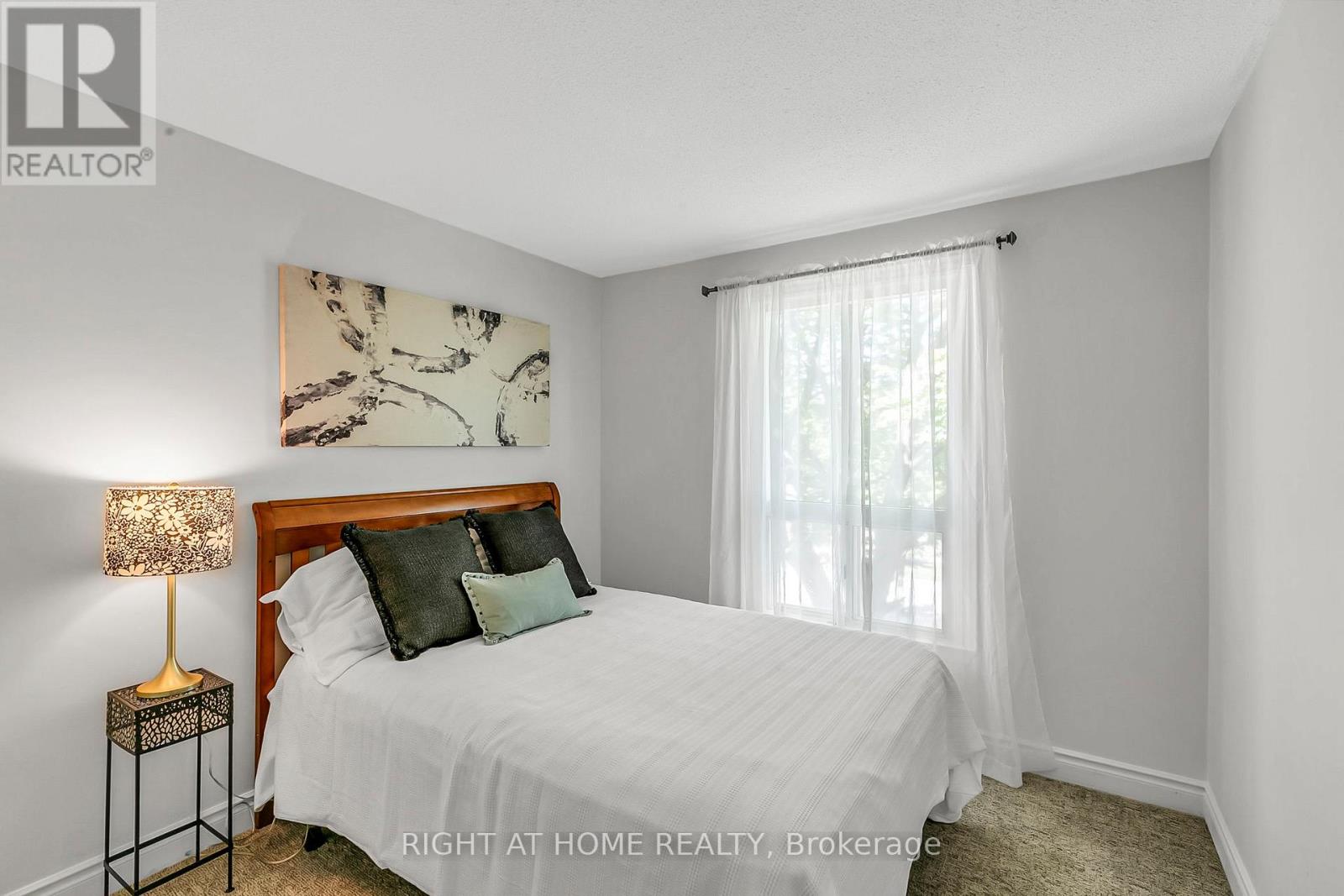 25 Castle Rock Drive, Richmond Hill (North Richvale), Ontario  L4C 5A3 - Photo 23 - N12498076