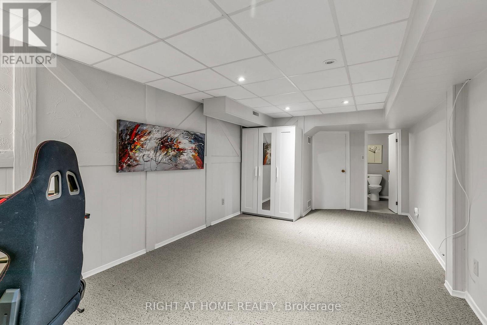 25 Castle Rock Drive, Richmond Hill (North Richvale), Ontario  L4C 5A3 - Photo 26 - N12498076