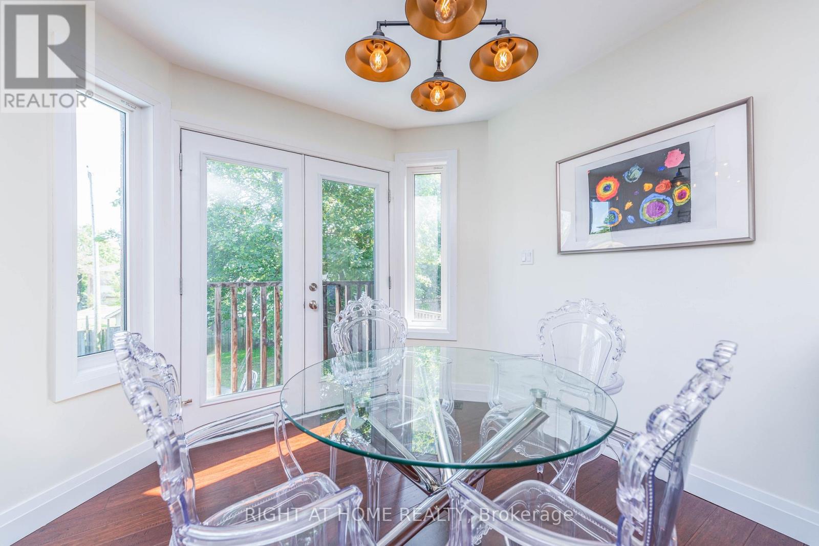 11 Ottaway Avenue, Barrie (Wellington), Ontario  L4M 2W6 - Photo 13 - S12498048